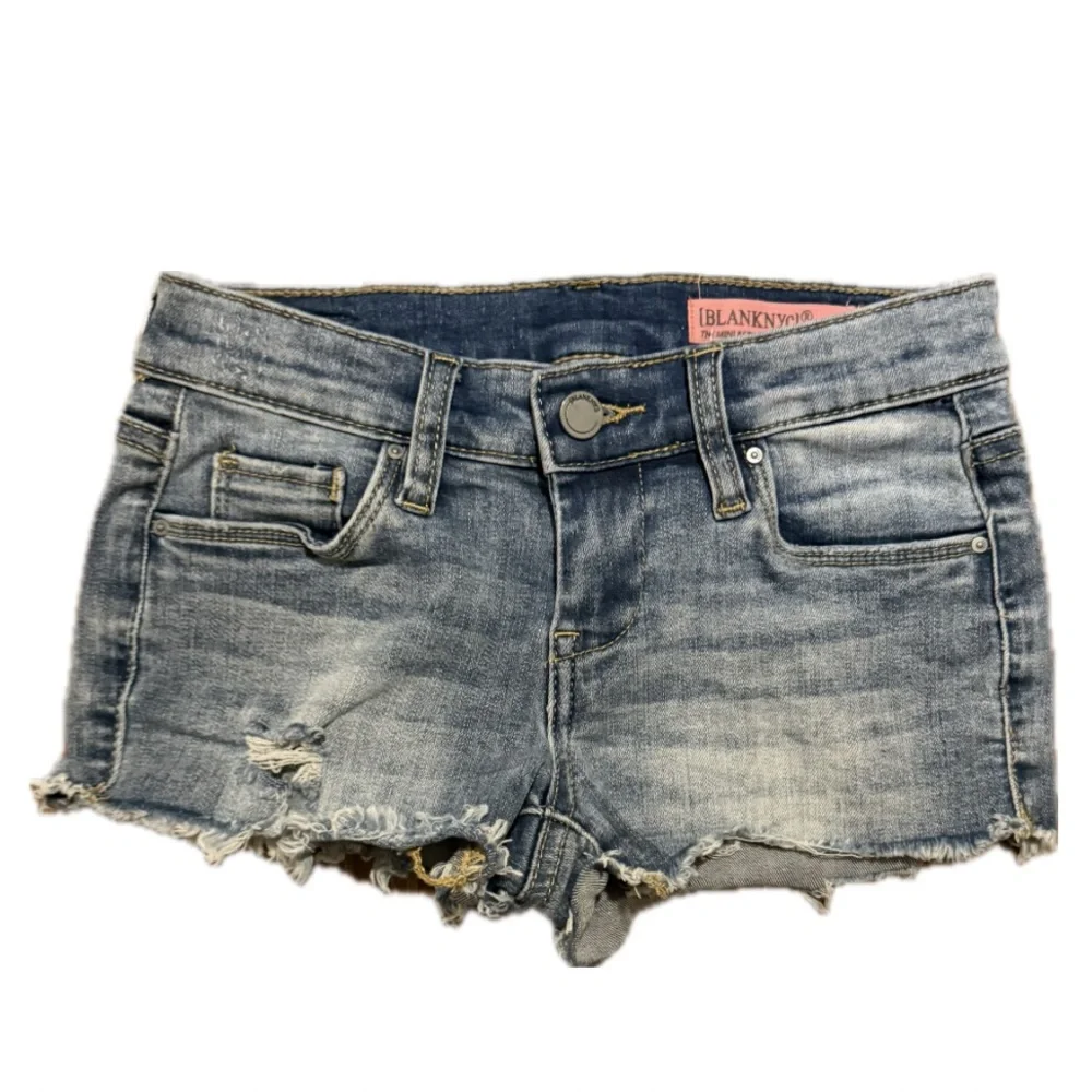 BlankNYC Girls the mini Astor shorts size 7 in excellent condition